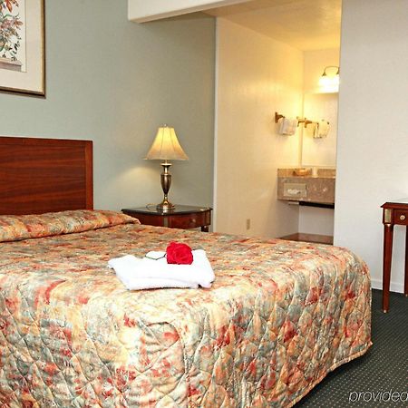 Monterey Oceanside Inn Zimmer foto