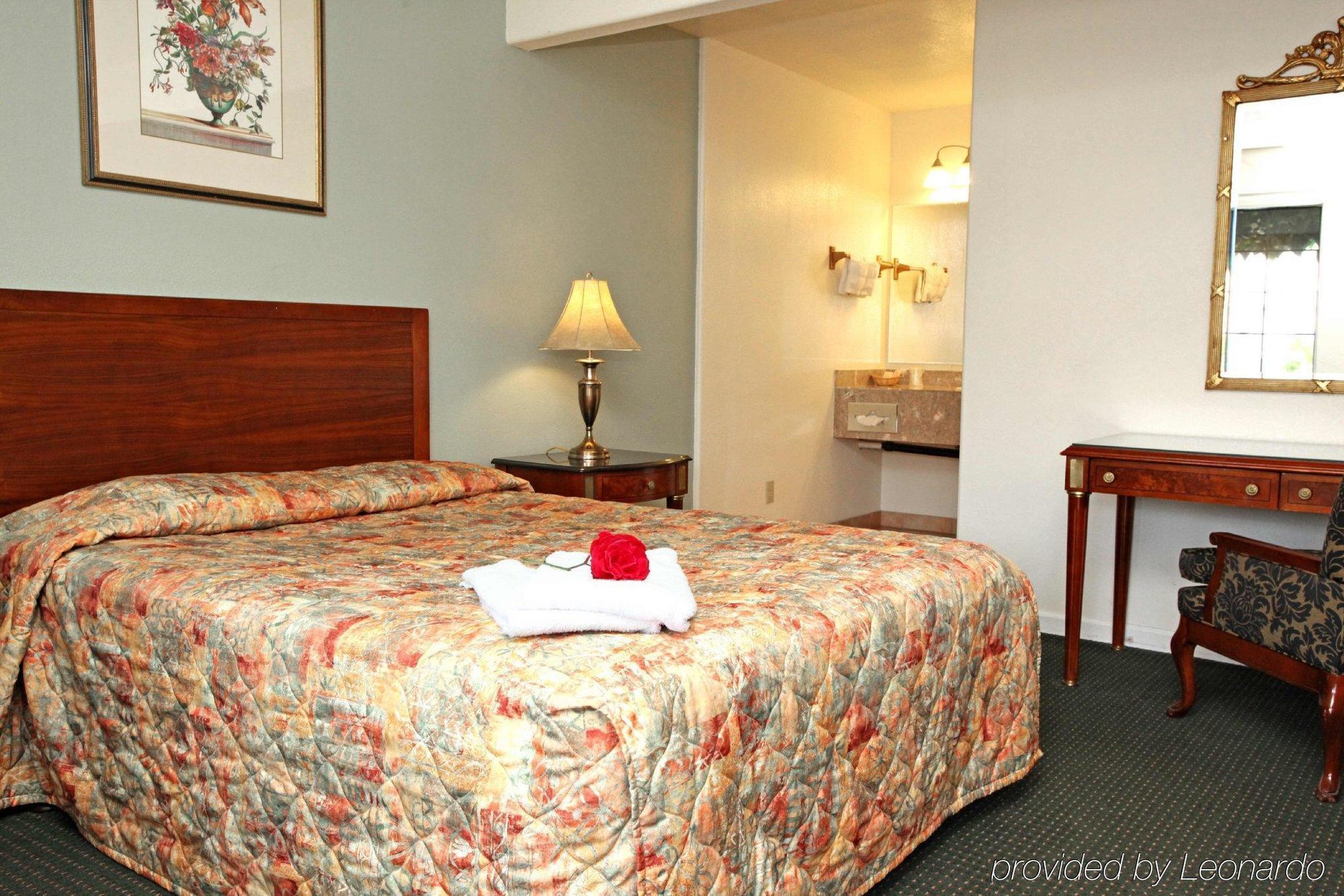 Monterey Oceanside Inn Zimmer foto
